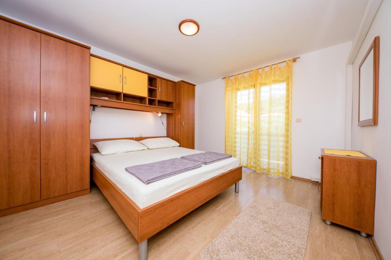 Apartments Padovan Banjol 外观 照片
