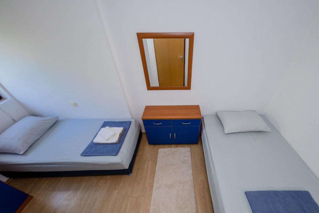Apartments Padovan Banjol 外观 照片